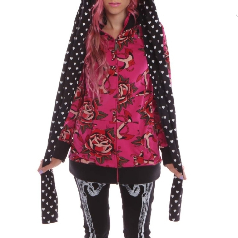 Iron Fist medium hoodie, roses with anchors